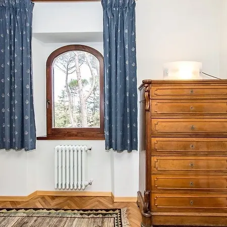 Country house La Ginestra Capolona